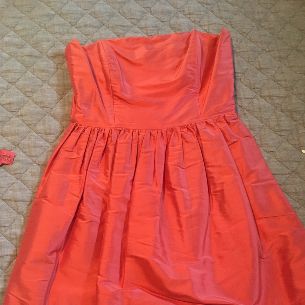 Beautiful dress!